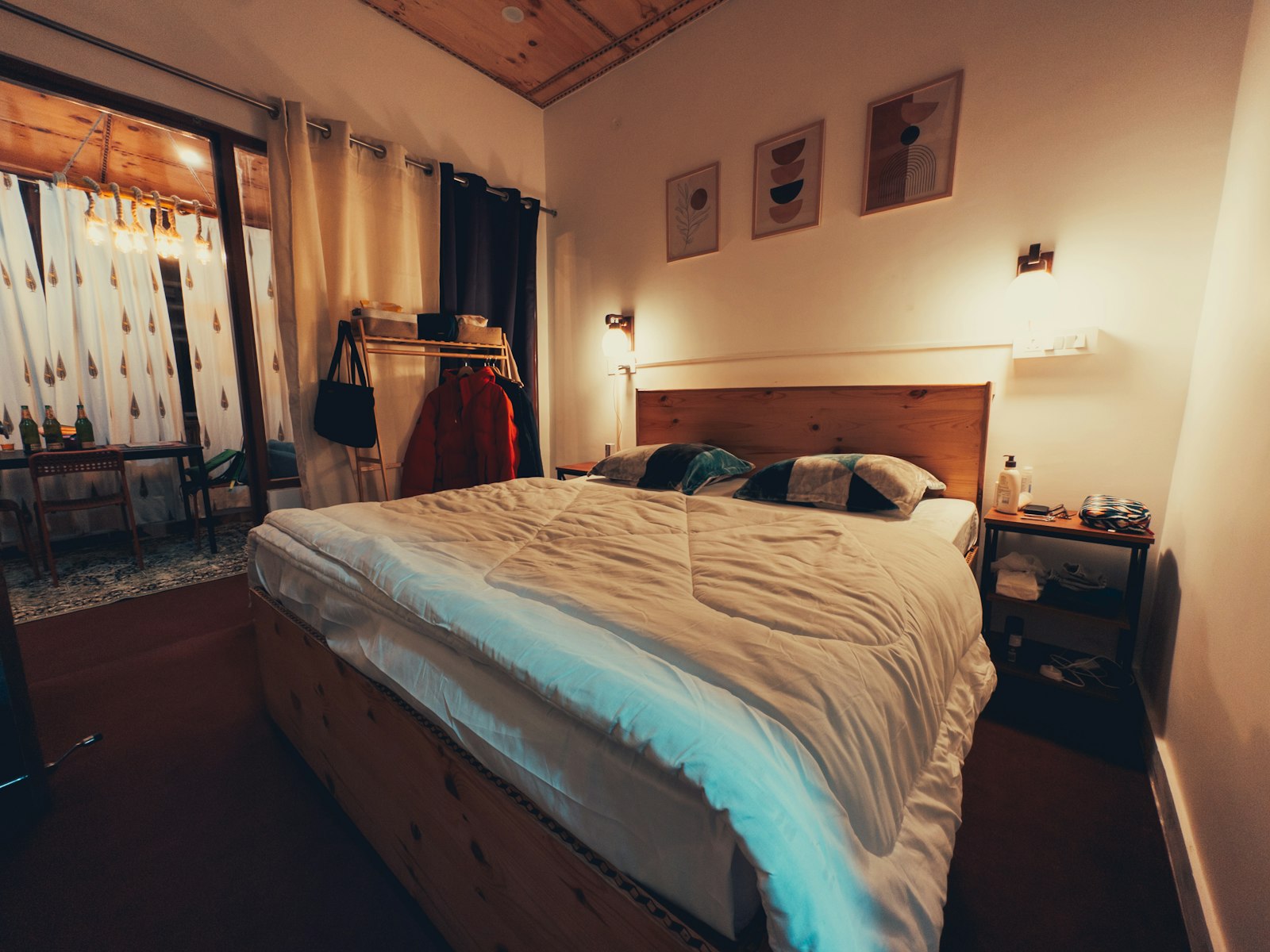 Airbnb turnover cleaning in a Murfreesboro short-term rental